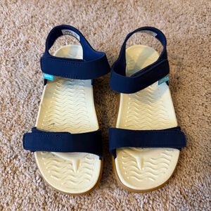 Native Charley Sandals Shoes Navy Blue Size 1 EUC